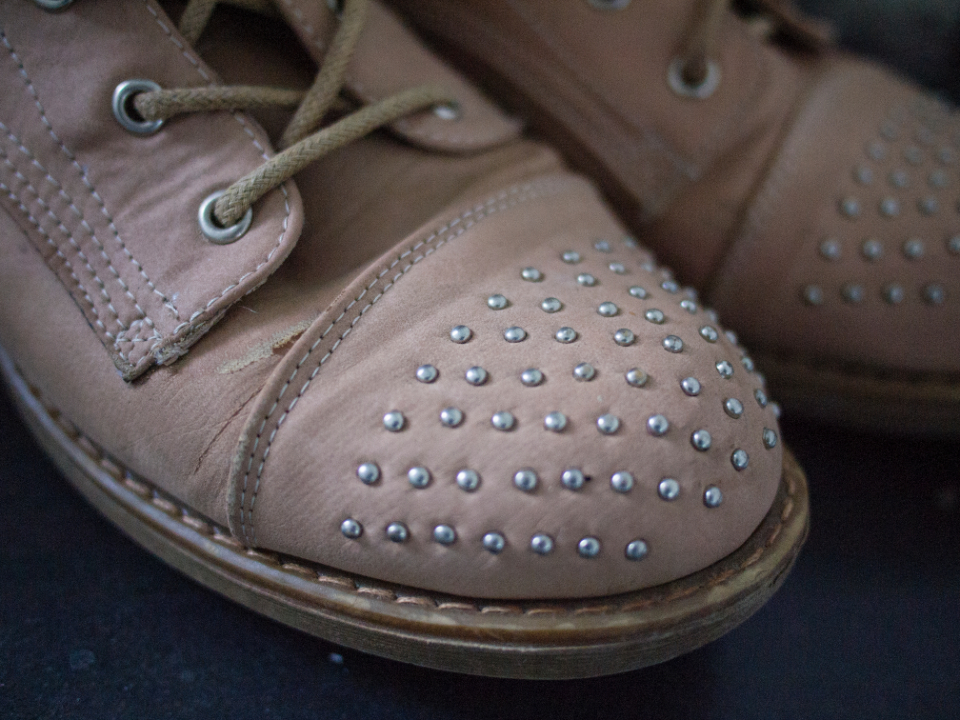 Shoes Studs