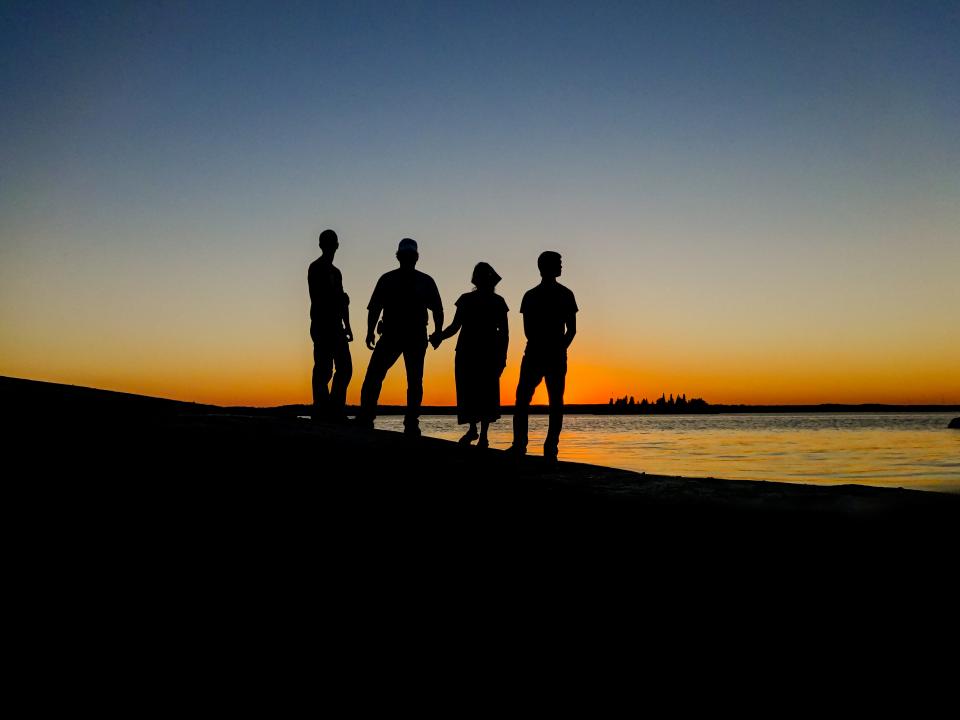 Silhouette Family