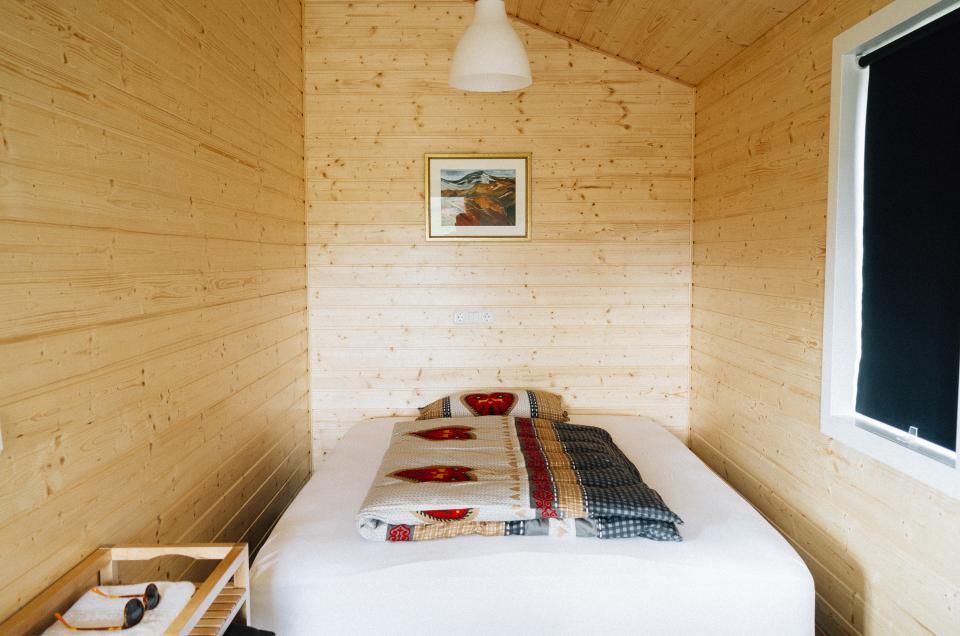 Wood Log Cabin