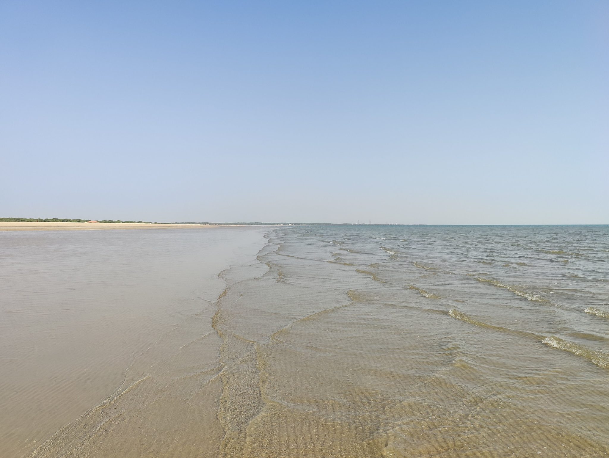 Beach photo with waves - Mandvi beach