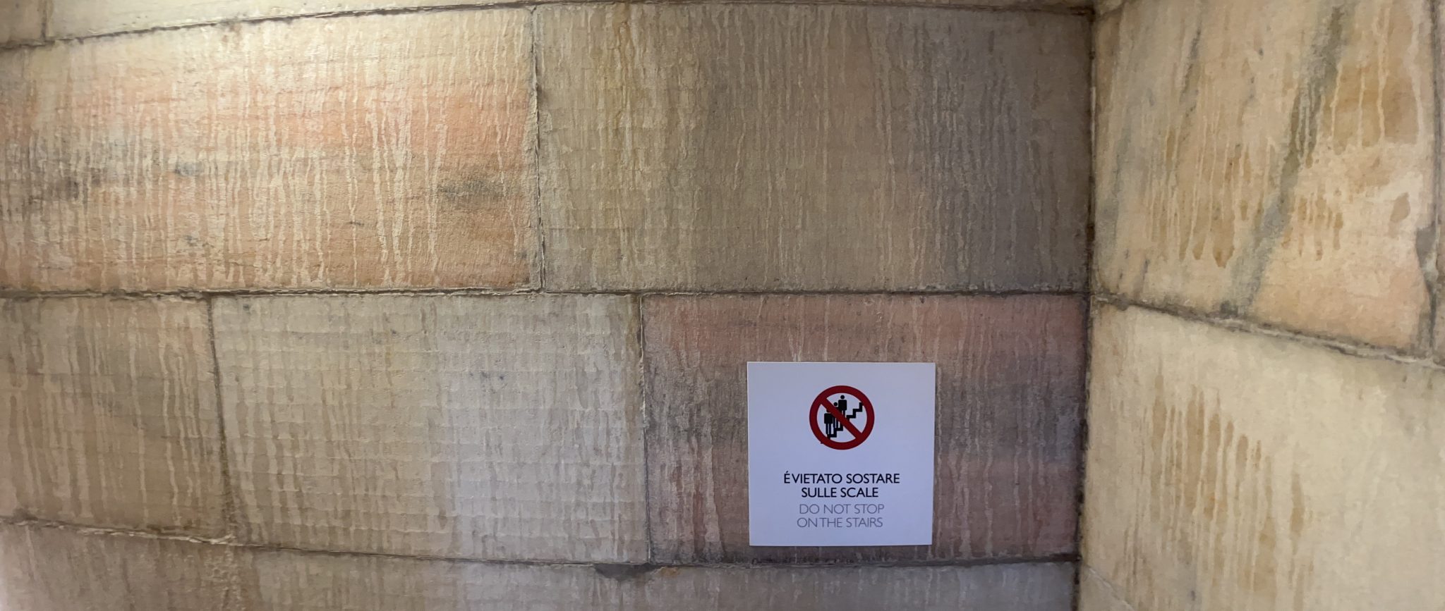Warning sign, Duomo de Milano, Milan, italy, cathedral