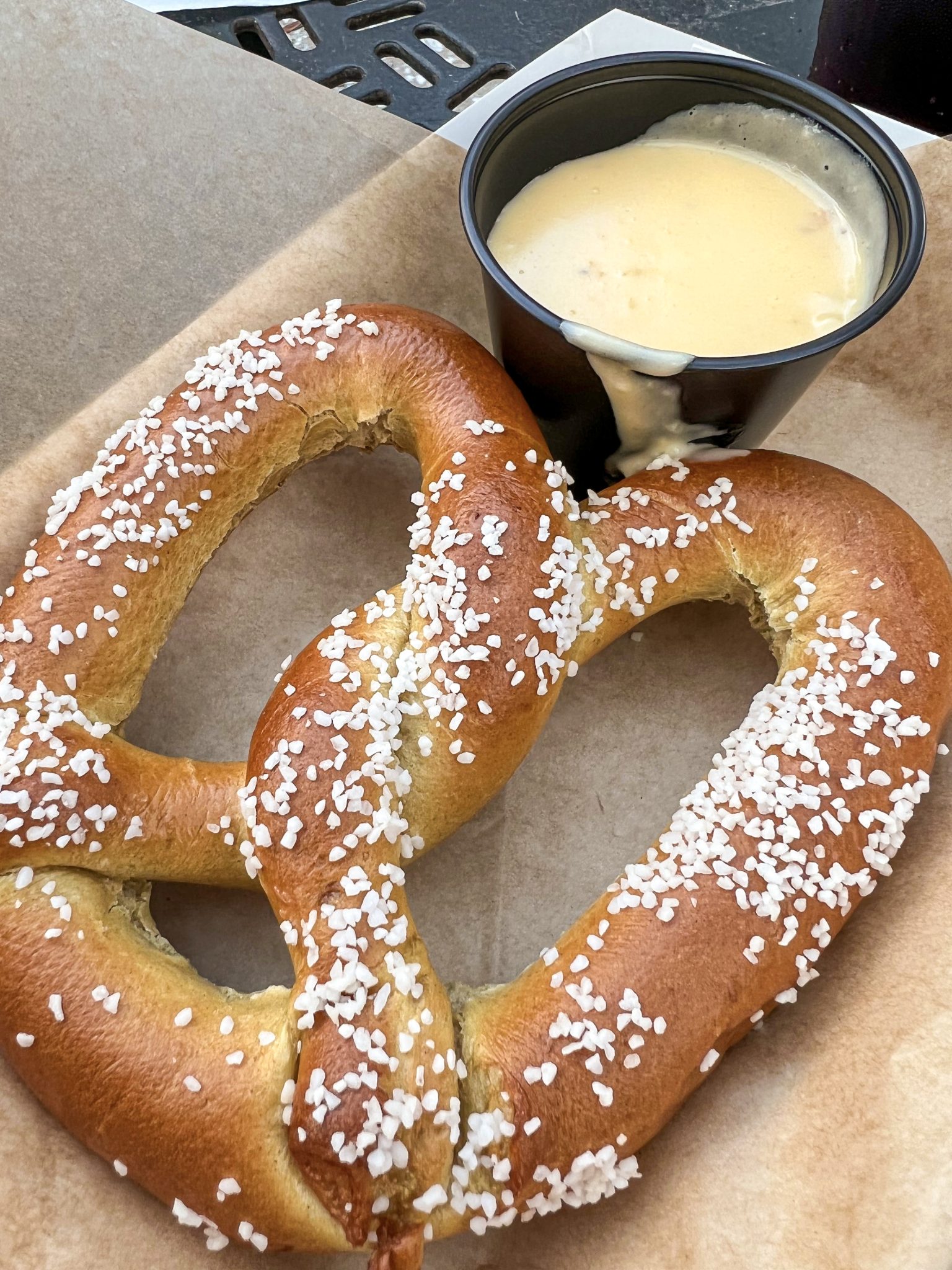 Salted pretzel and cheese sauce
