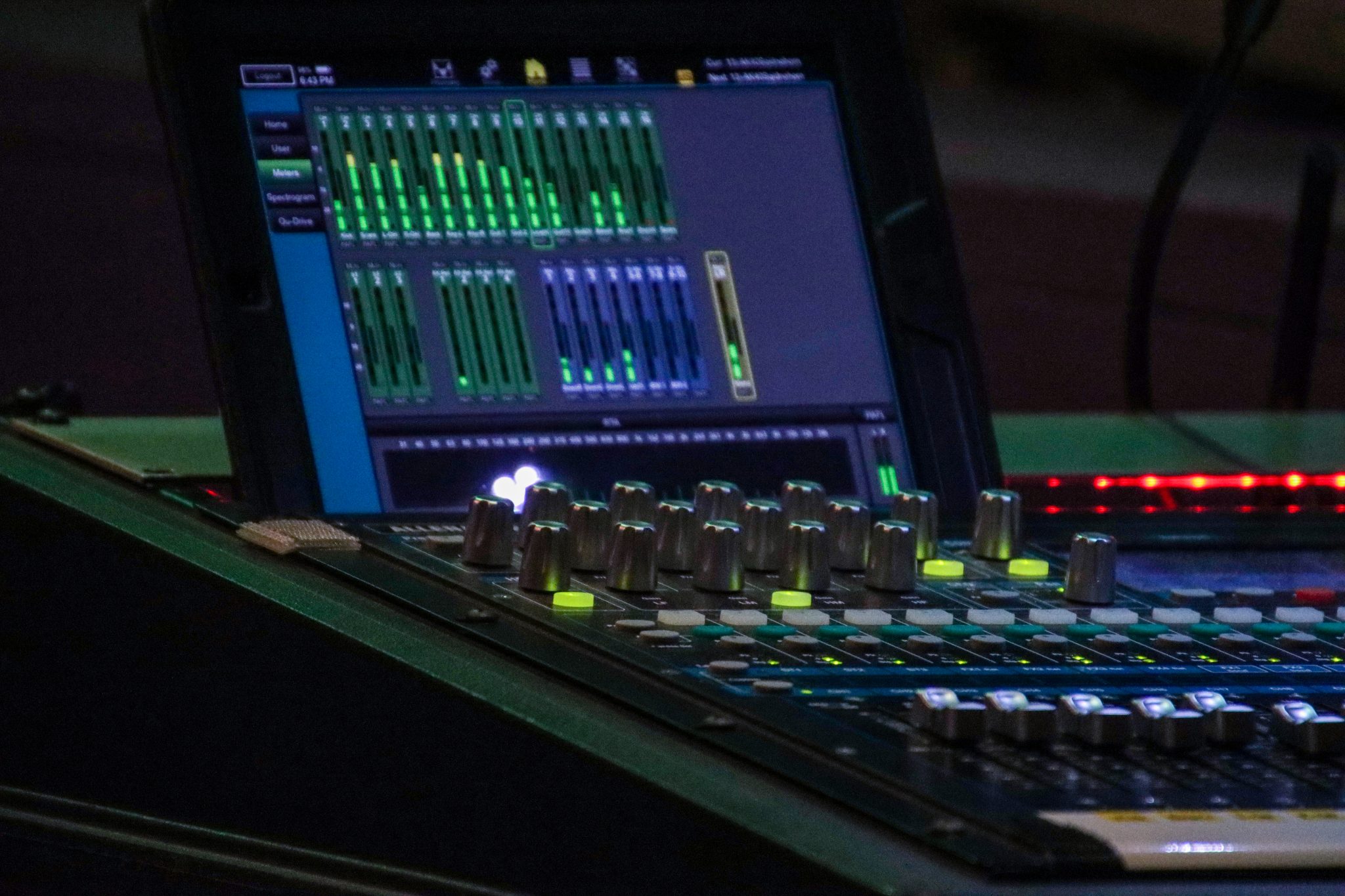 Audio sound mixing board