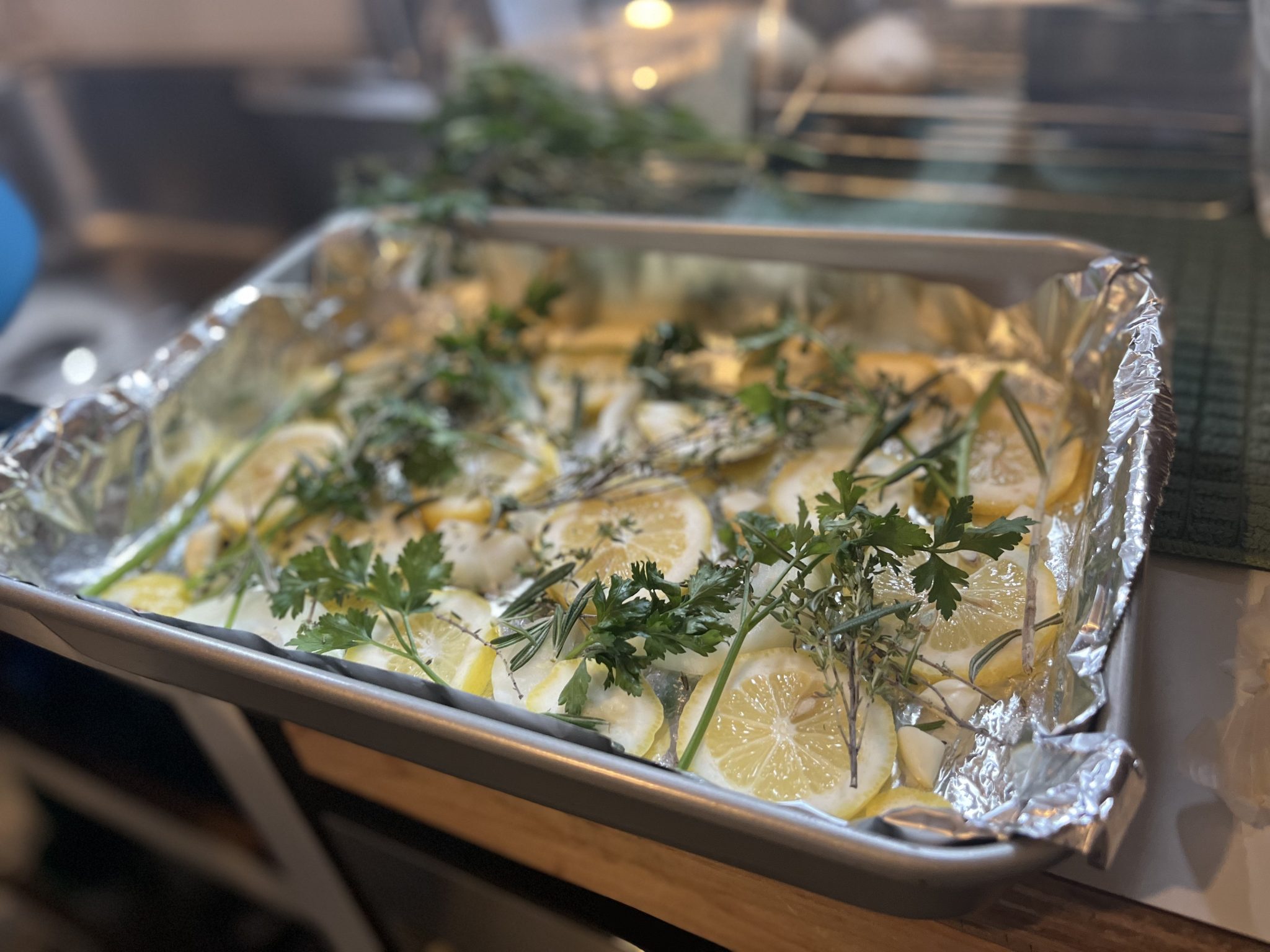 Lemon and parsely cooking bed