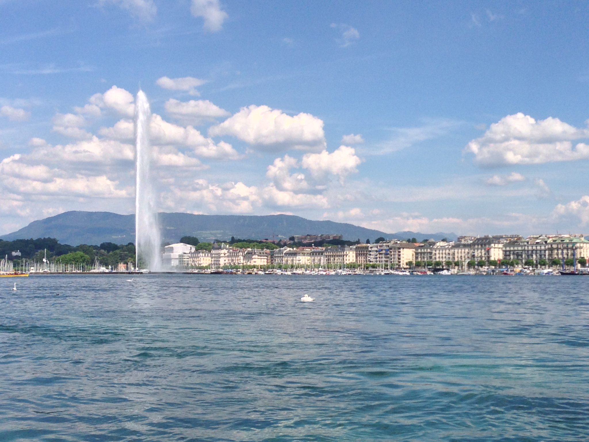 Jet d'Eau and Lake Geneva shoreline, Geneva, Switzerland