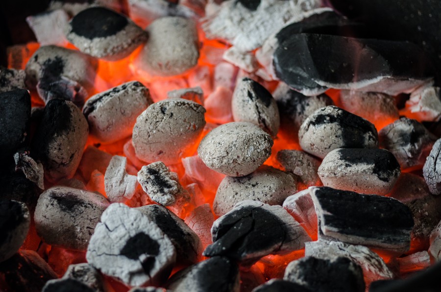 Barbecue coal