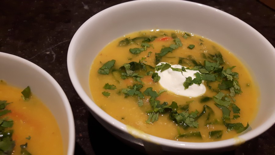 Indian lentil-pumpkinsoup with spinach
