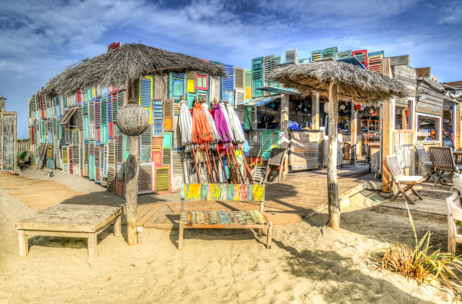 Beach lounge bar
