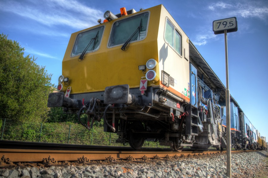 Train in HDR