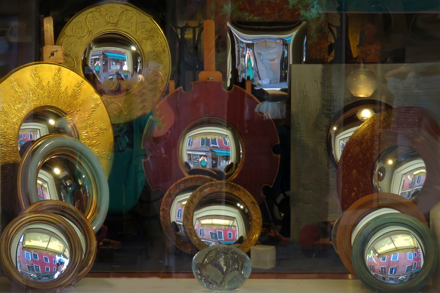 plates with reflections