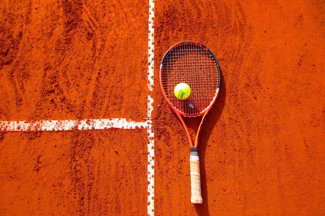 Tennis Racket Clay Court