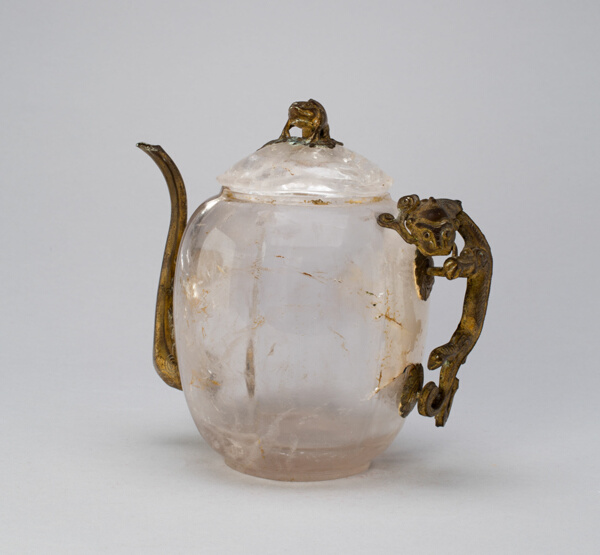 Covered Ewer with Lizard-Shaped Handle