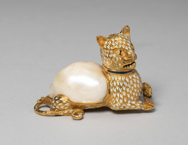 Baroque Pearl Mounted as a Cat Holding a Mouse
