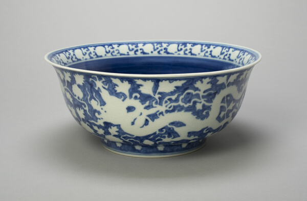 Bowl with Dragons, Peony Scrolls, and Band of Lingzhi Mushrooms