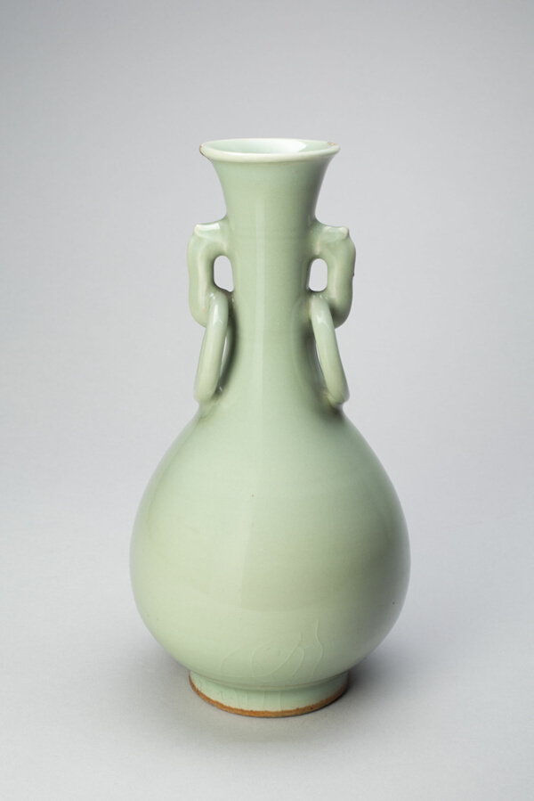 Pear-Shaped Vase with Dragon-Head Ring Handles