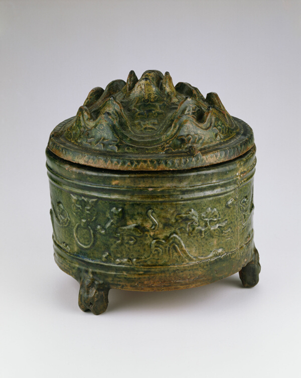 Cylindrical Jar (Lian) with Three Bear-Shaped Feet and Mountain-Shaped Cover