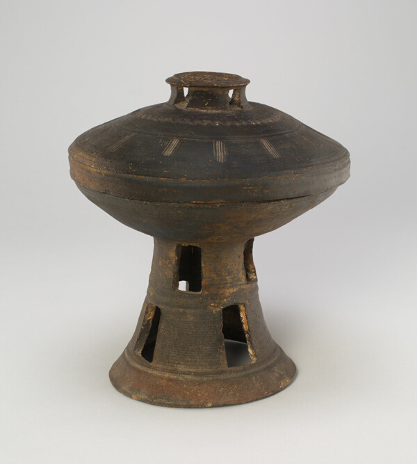 Covered Stem Bowl with Openwork Decoration