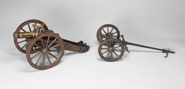 Model Artillery Cannon with Field Carriage