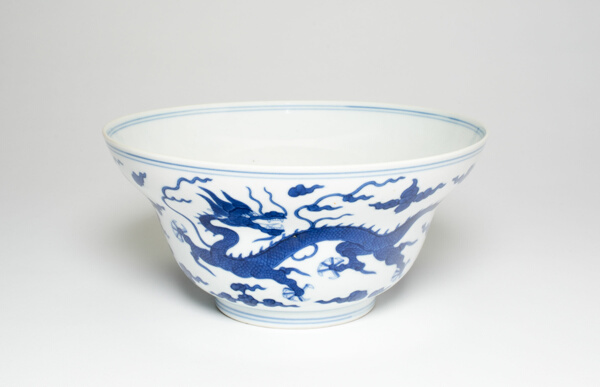 Bowl with Dragons amid Clouds