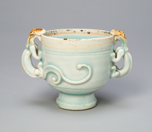 Double-Handled Cup with Handles in the Form of Chi (Hornless) Dragons