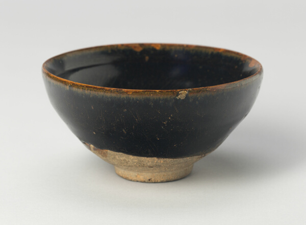 Bowl with Striated Petals