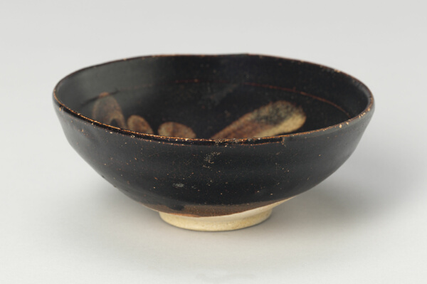Bowl with Calligraphic Strokes