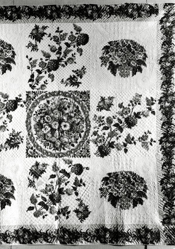 Bedcover (Floral Medallion Quilt)