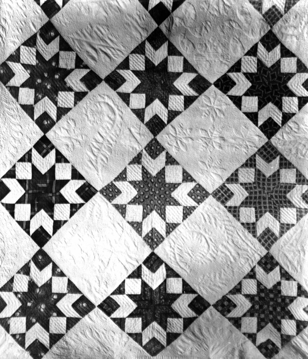 Bedcover (Star Variation Quilt)