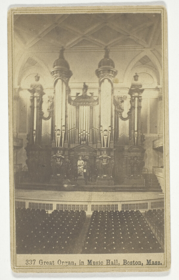 337 Great Organ, in Music Hall, Boston, Mass